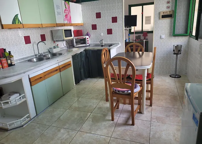 Semesterbostad Anaga Tucho Natural House *